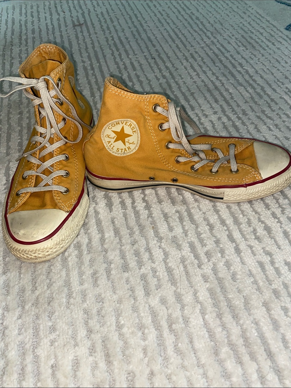 WOMEN'S CONVERSE CHUCK TAYLOR Washed Canvas Sneakers. Size 5. Color-Butterscotch
